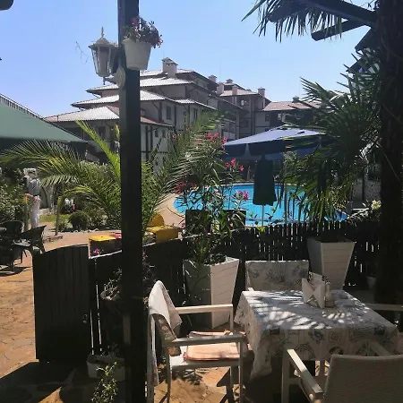 Destination Bulgaria 2000 Etara 1 Private Summer Family Lägenhet *